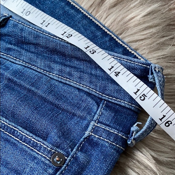 Vince Jeans Light Wash Dylan Skinny - Picture 4 of 10